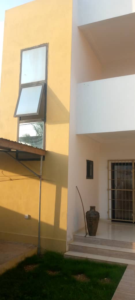 MAISON DUPLEX au TOGO